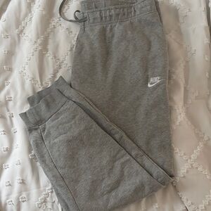 Nike Women's Gray Sweatpants